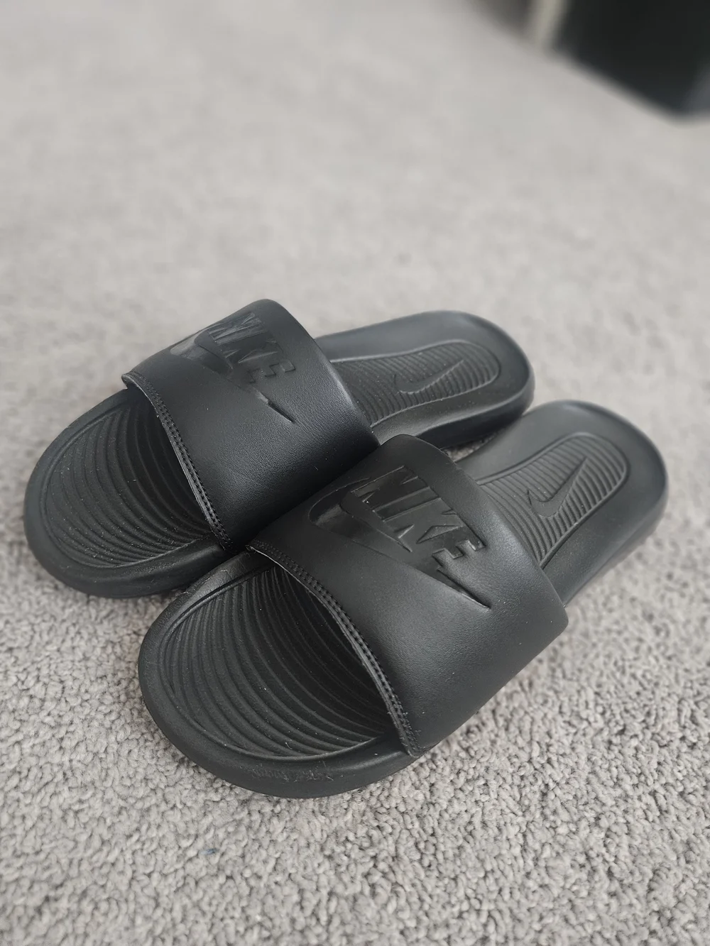 Nike Black Men's Slide Size 8